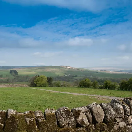 بيت للعطل Westmains Farm *